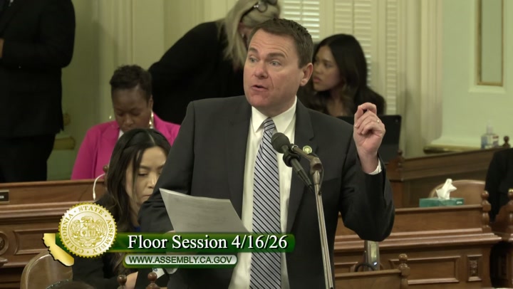 First Amendment Fight: Bill Blocks Citizen Journalists from Exposing Fraud?